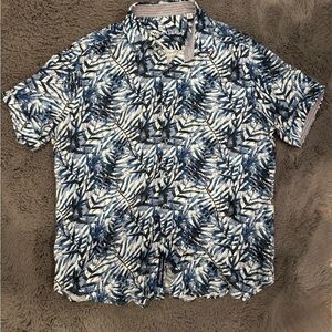 Robert Graham Blue and White Casual Button Down Shirt